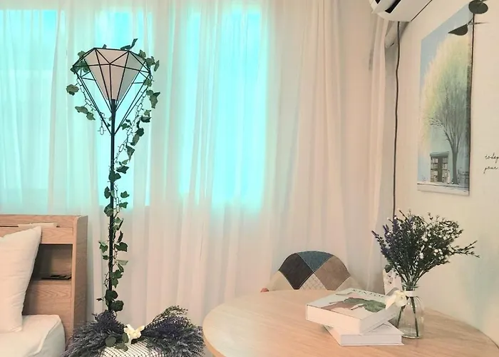 New Sale! Romantic 5m To Metro - Hongdae Myeong Jongno Ddm Seul