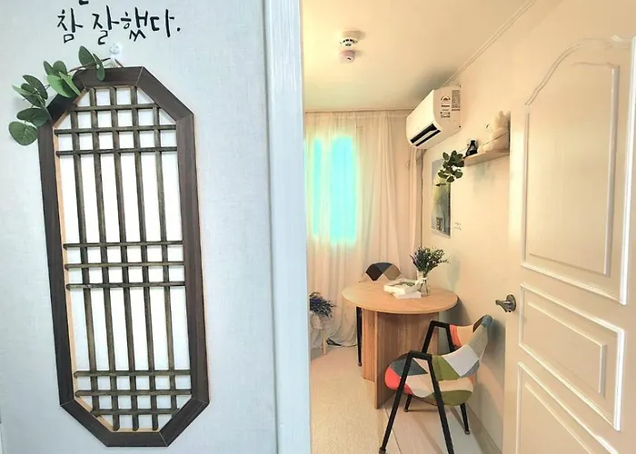 New Sale! Romantic 5m To Metro - Hongdae Myeong Jongno Ddm * Seul